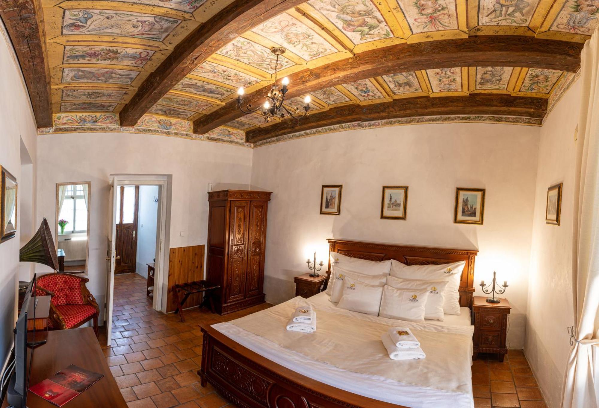 Loreta Hotel — Fotos 1